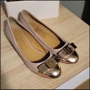 Ferragamo VARA Pumps